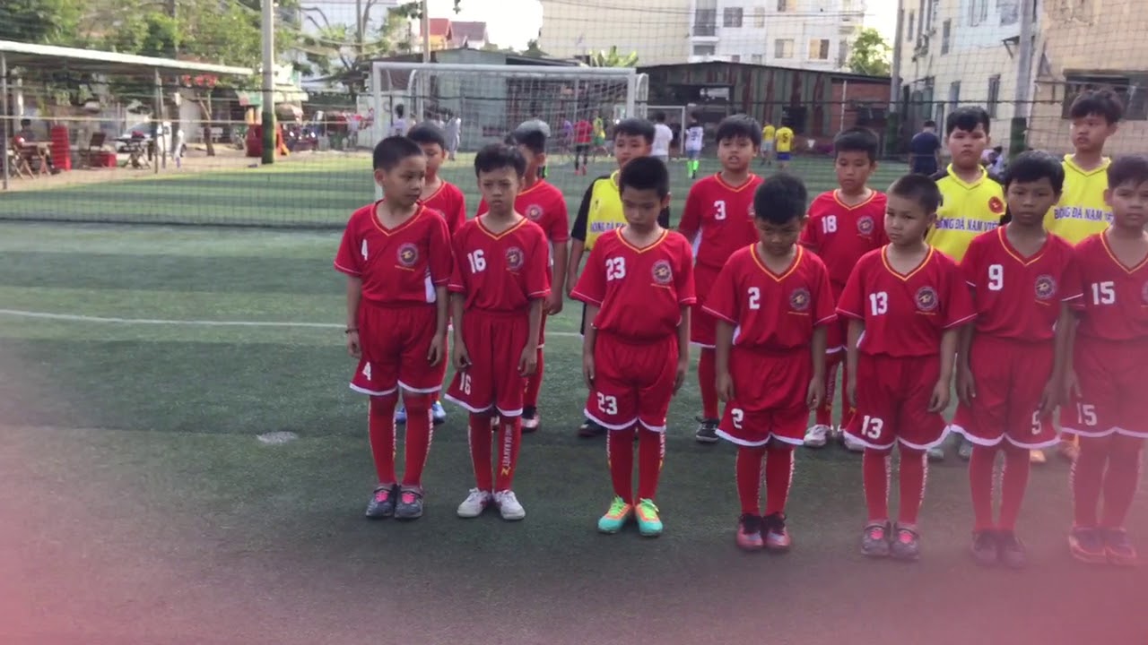 Chương trình dạy bóng đá cho trẻ mầm non, lứa tuổi nhỏ 3-6 tuổi – Trung tâm bóng đá Nam Việt