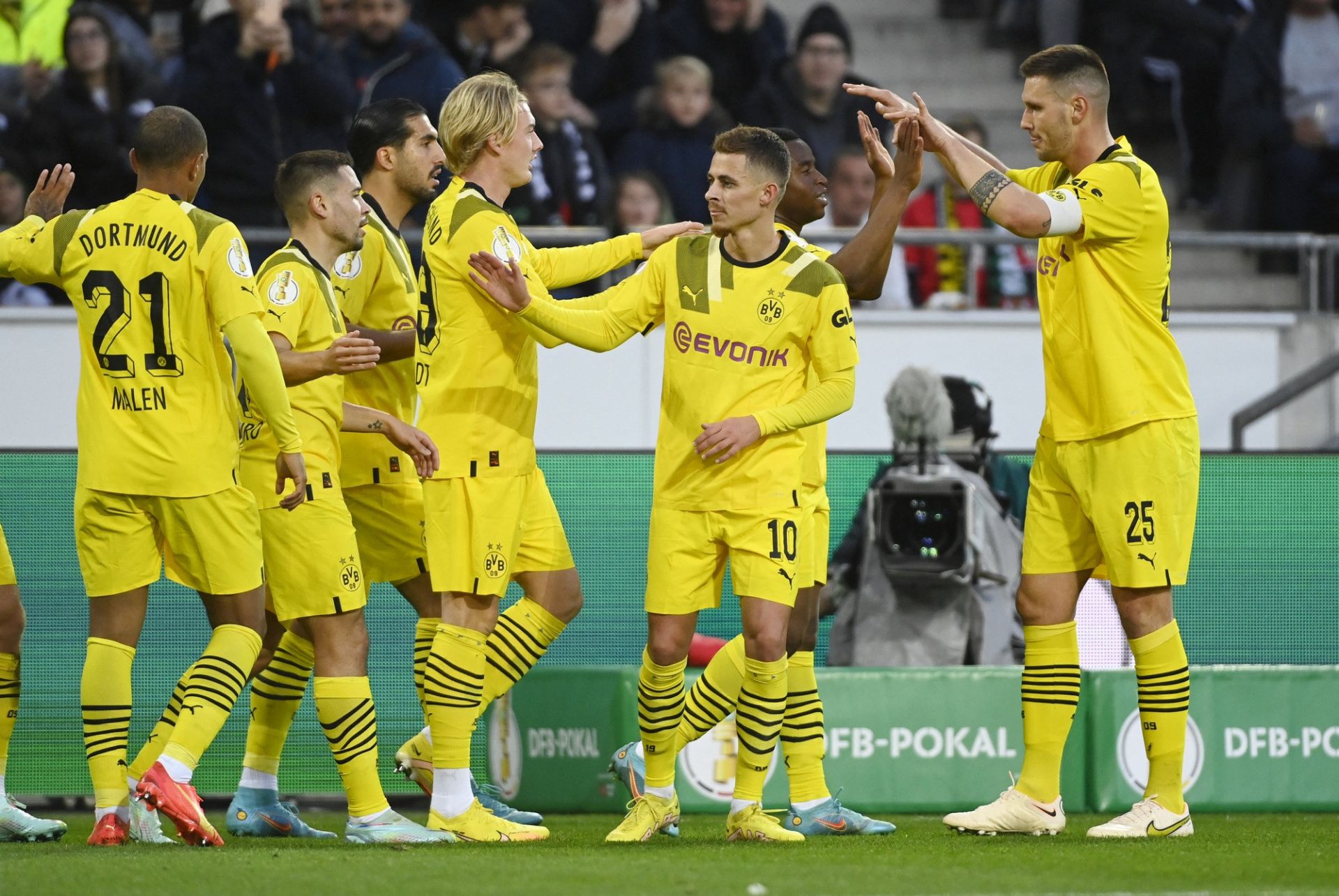 Borussia Dortmund chốt danh sách đấu tuyển Việt Nam - Báo Tây Ninh Online