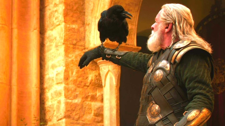Quạ Hugin đưa tin cho Odin