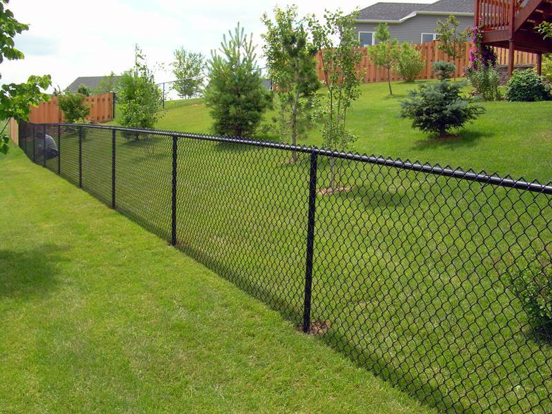 Xây hàng rào lưới B40 là một giải pháp vượt trội cho những người tiêu dùng yêu thích sự đa dạng và linh hoạt trong thiết kế. Với nhiều tùy chọn về màu sắc và kiểu dáng, hàng rào lưới B40 đem lại sự an toàn và thẩm mỹ cao cho ngôi nhà của bạn.