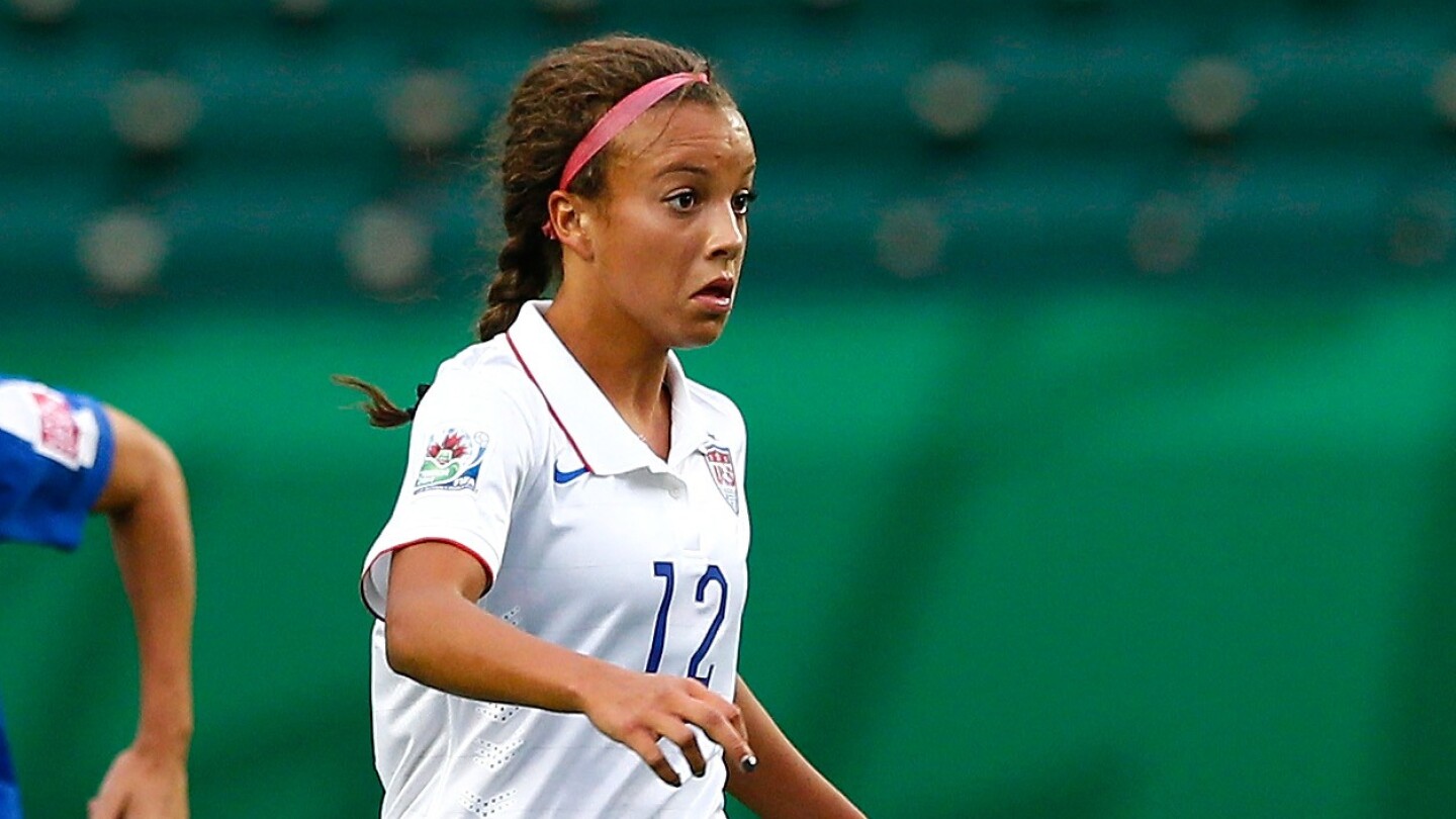 VIDEO: Mallory Pugh 17 tuổi ghi bàn trong trận ra mắt USWNT - NBC Sports